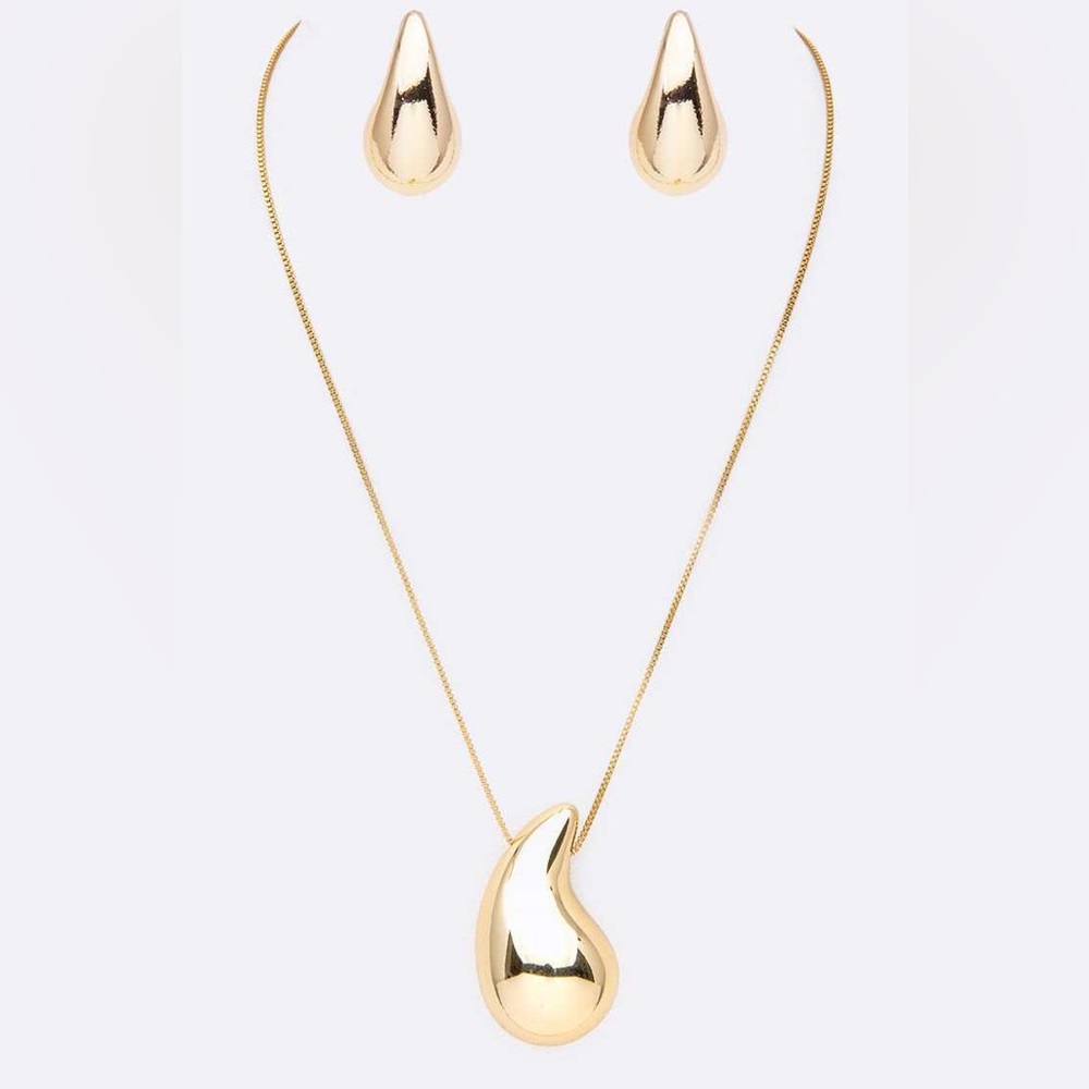 Teardrop Pendant Statement Necklace